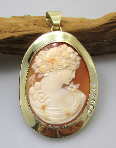 Wert 4500,- Gold Anhänger Gemme 585 14 KT Gelbgold Kamee Brillanten  Handarbeit